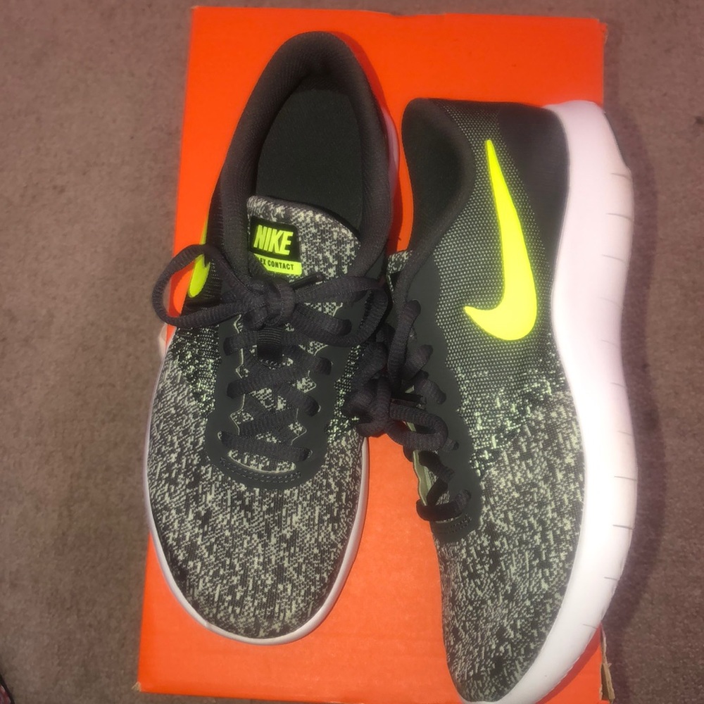 Nike Flex Contact Sneakers - Picture 4 of 7